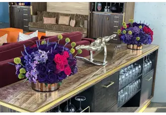 These real flower bouquets require no maintenance and look stunning all the time