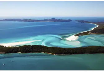 Discover the beauty of the Whitsunday Islands