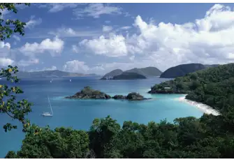 Idyllic Trunk Bay on the north coast of St John, USVI