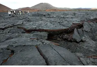 From the lava fields above Sullivan Bay you can look across to the iconic Pinnacke Rock on Bartolomé
