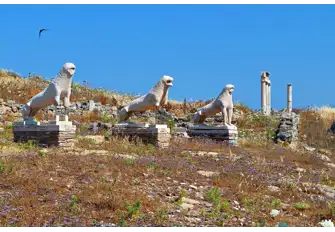 Discover the ancient terrace of the lions at Delos island