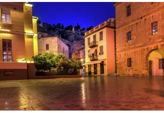Make sure to visit Nafplion's Syntagma Square and admire the buildings historical beauty&nbsp;