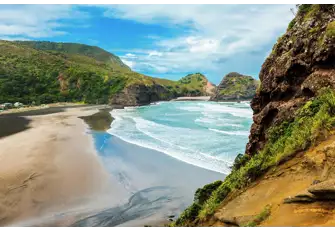 Celebrate Christmas in New Zealand with a Burgess yacht charter 