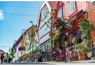 Explore the beautiful sights of Stavanger's Old Town