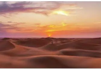 Walk the sand dunes of the Empty Quarter desert&nbsp;