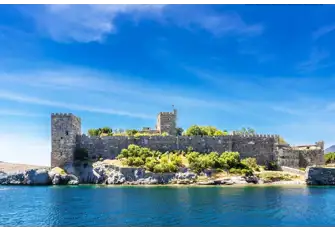 The Bodrum Castle contains cultural assets that date back to the 4th century B.C. and Ottoman period&nbsp;