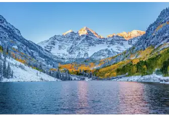 Jaw-dropping natural beauty and amazing powder at Maroon Bells