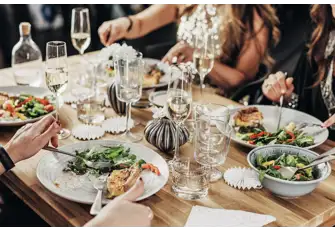 Enjoy a sumptuous al fresco New Year's dinner in the fresh ocean air