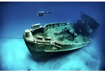 The USS Kitiwake shipwreck is still well intact allowing for full inside and outside exploration&nbsp;