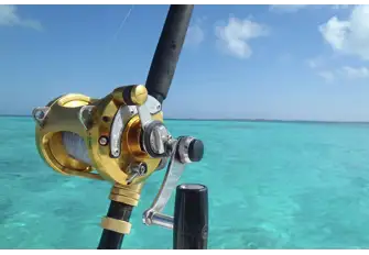 Blue sky, clear sea - welcome to fishing in The Bahamas