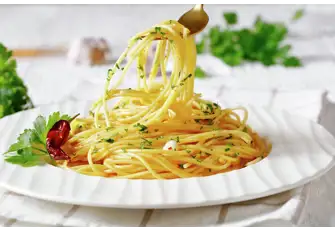 Spaghetti alla Colatura is simple but sensational, fresh pasta with olive oil, garlic, parsley and anchovy