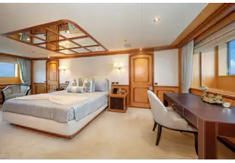 The full-beam main deck owner's suite