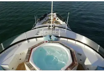 ATLAS - Her jacuzzi is screened from the breeze and overlooks the foredeck