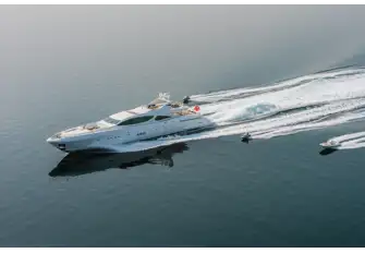 High speeds and shallow draft make BASH IV perfect for island hopping