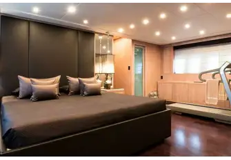 The full-beam owner's suite on the lower deck