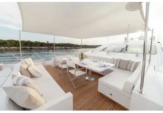 The foredeck dining area, perfect for privacy in port
