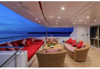 Relaxed lounging on the main deck aft