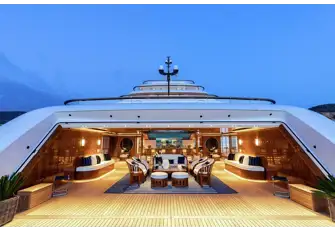 'Guests love the beach club for pre-dinner canapés with cocktails, or post-dinner cigars and brandy!’ says Todd