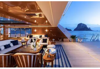 A beach club, that is also a lounge and party bar? Have it all on FAITH