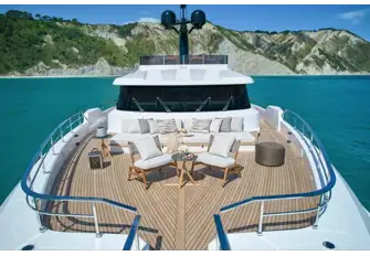 The bridge deck makes a stunning spot for a sundowner before dinner