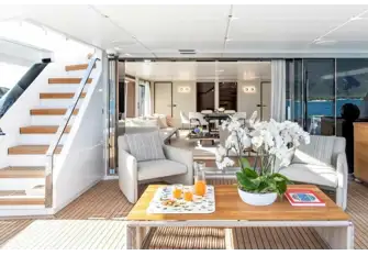 The main deck gives you a stunning indoor-outdoor lounge area