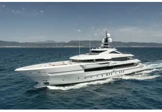 The cluster of transactions began with the sale of the new-build Heesen LUSINE on 30 May