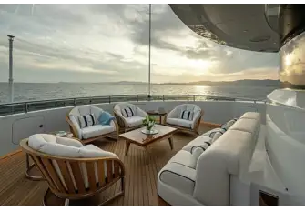 The sun deck's twin suite has its own terrace