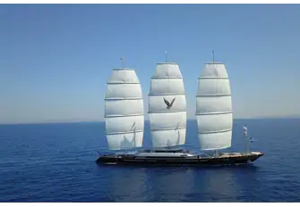 Length: 88m (288ft) | Guests: 12 in 6 cabins