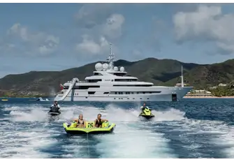 73.6m (241.4ft), 12 guests in 8 cabins
