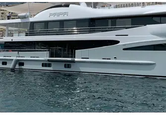 PAPA with her starboard main saloon balcony lowered