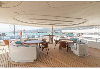 Bridge deck aft has a coffee lounge, which suits informal dining, plus a sit-up bar and banquette seating