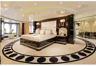 The owner's bedroom, bathroom and dressing room...