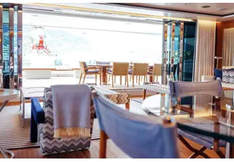 Upper deck main lounge