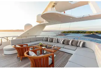 Her top deck has an observation lounge