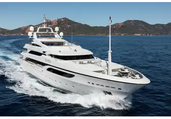 She has a maximum range of 6,000nm