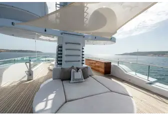 TALISMAN C - Fine uninterrupted views from the observation lounge above the hardtop
