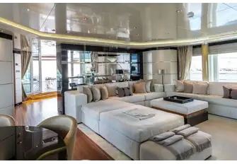 TALISMAN C - The sky lounge is a light, bright contemporary space