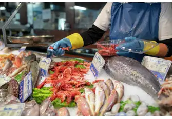 Excellent seafood just minutes from the sea