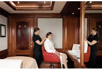 New year, new you, with TITANIA's therapist and hairdresser