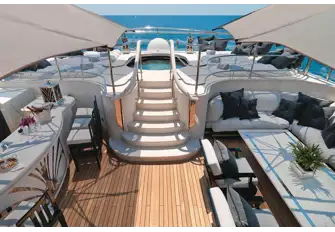 64.5m (211.6ft), 12 guests in 7 cabins, rates from USD 425,000
