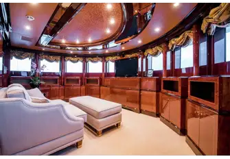 Master suite observation lounge