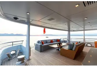 The main deck aft is spacious and multipurpose