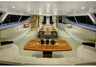 Aft cockpit lounge and dining