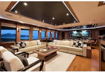 Enjoy drinks in the lounge with bar, dine forward or just soak in the views
