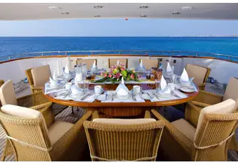Bridge deck aft dining