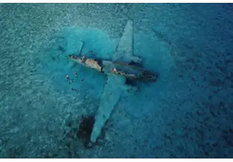 The famous plane wreck off Norman Cay