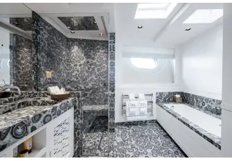 Orbicular marble en suites