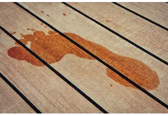 This is the hallmark of a great holiday - fresh out of the water and heading for the deck shower. Bliss!