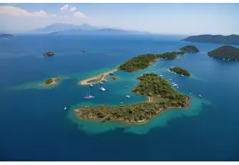 The islands south of Göcek are anchorages ripe for exploration