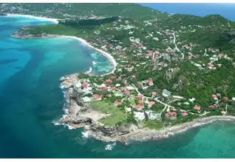 Manapany overlooks Anse Des Cayes